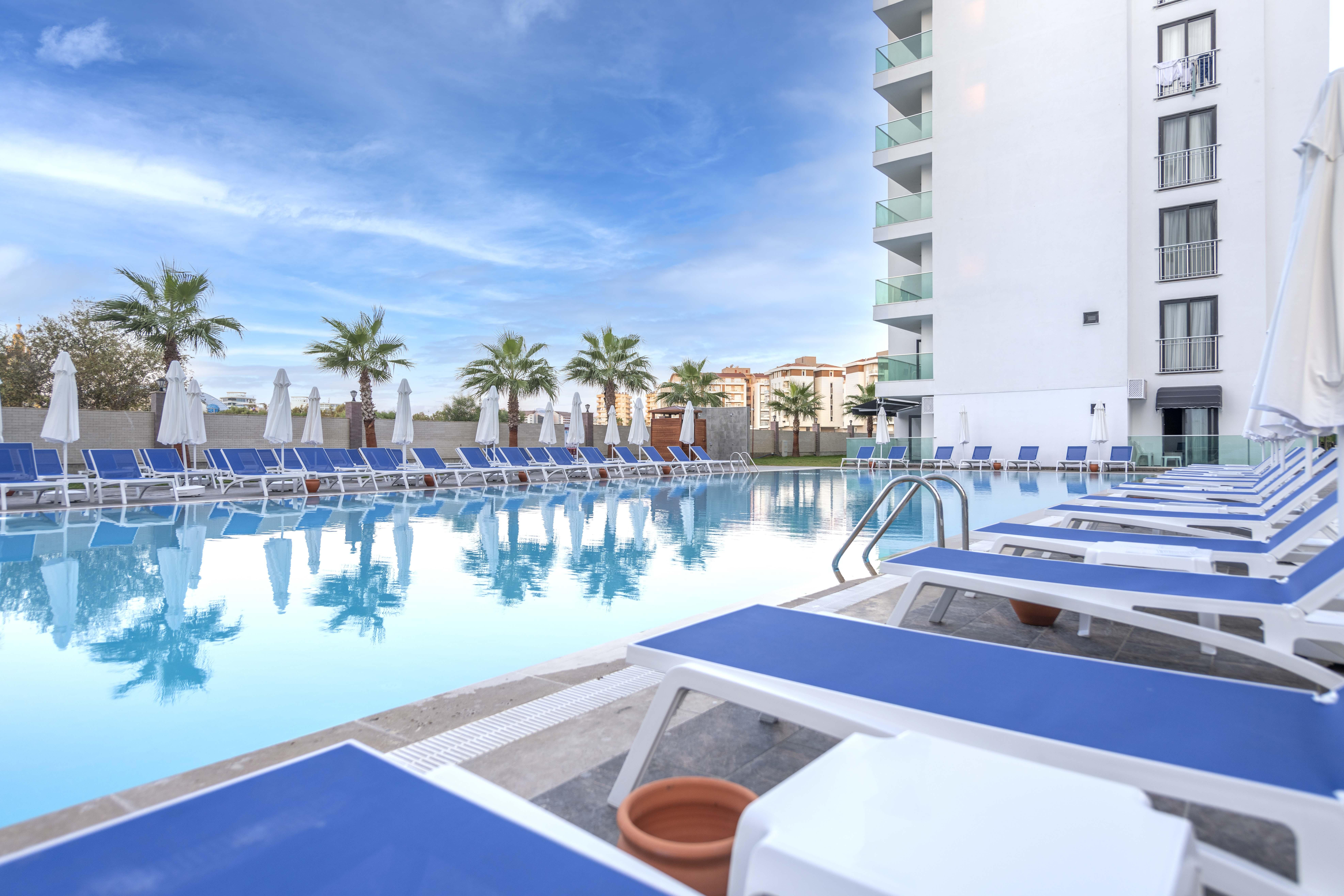Hotel Royal Towers Lara à Antalya Extérieur photo