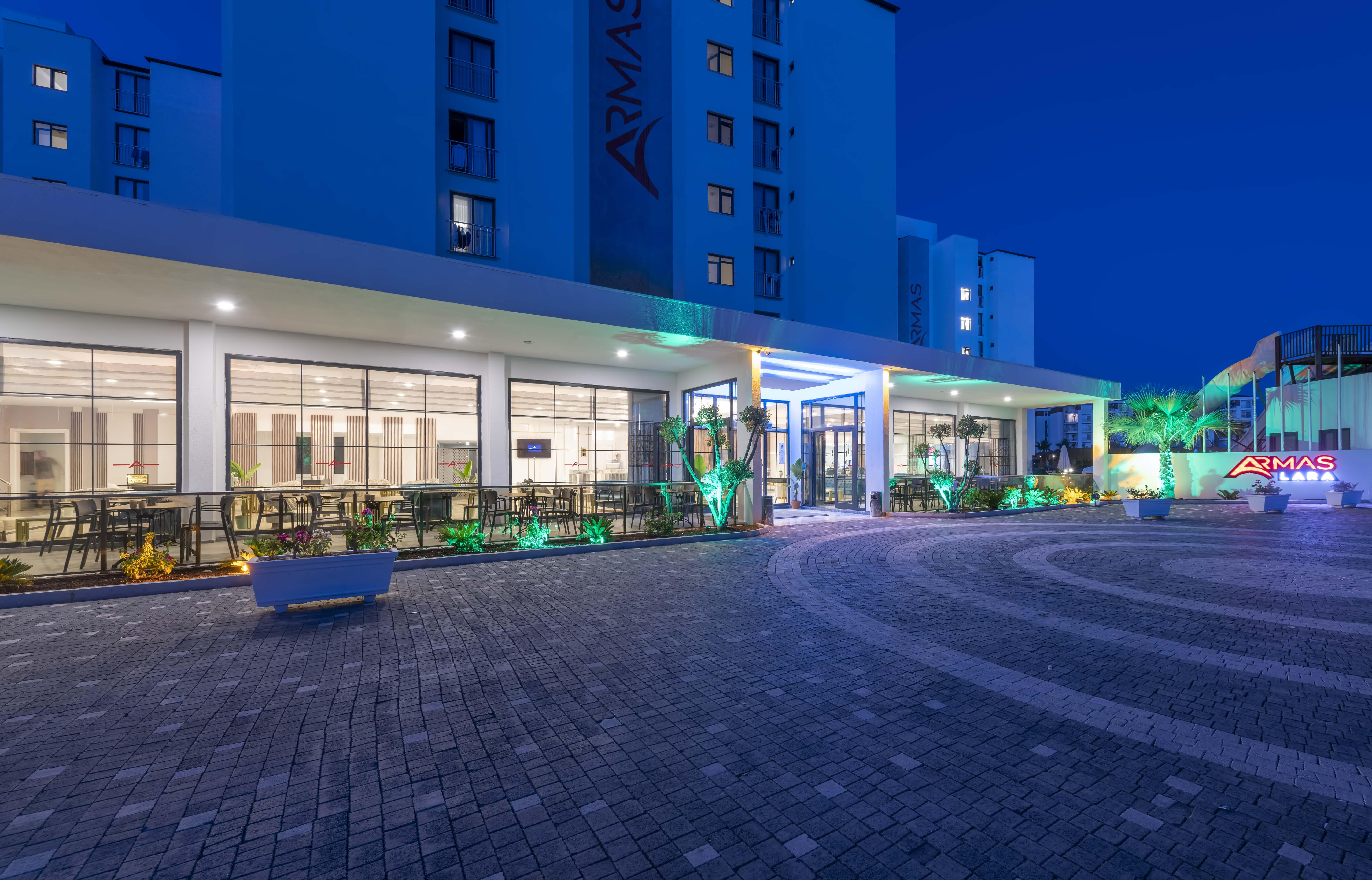 Hotel Royal Towers Lara à Antalya Extérieur photo