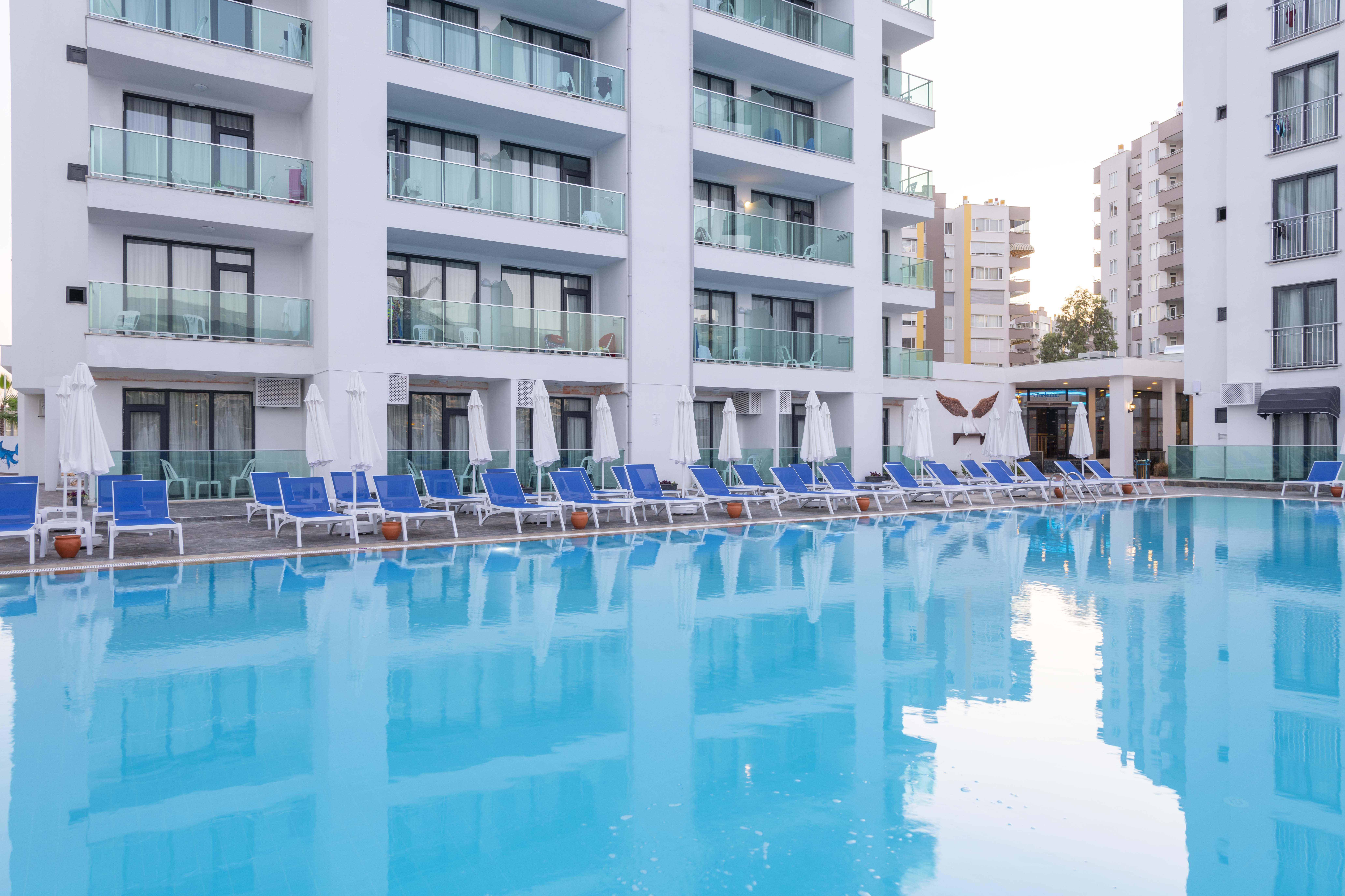 Hotel Royal Towers Lara à Antalya Extérieur photo