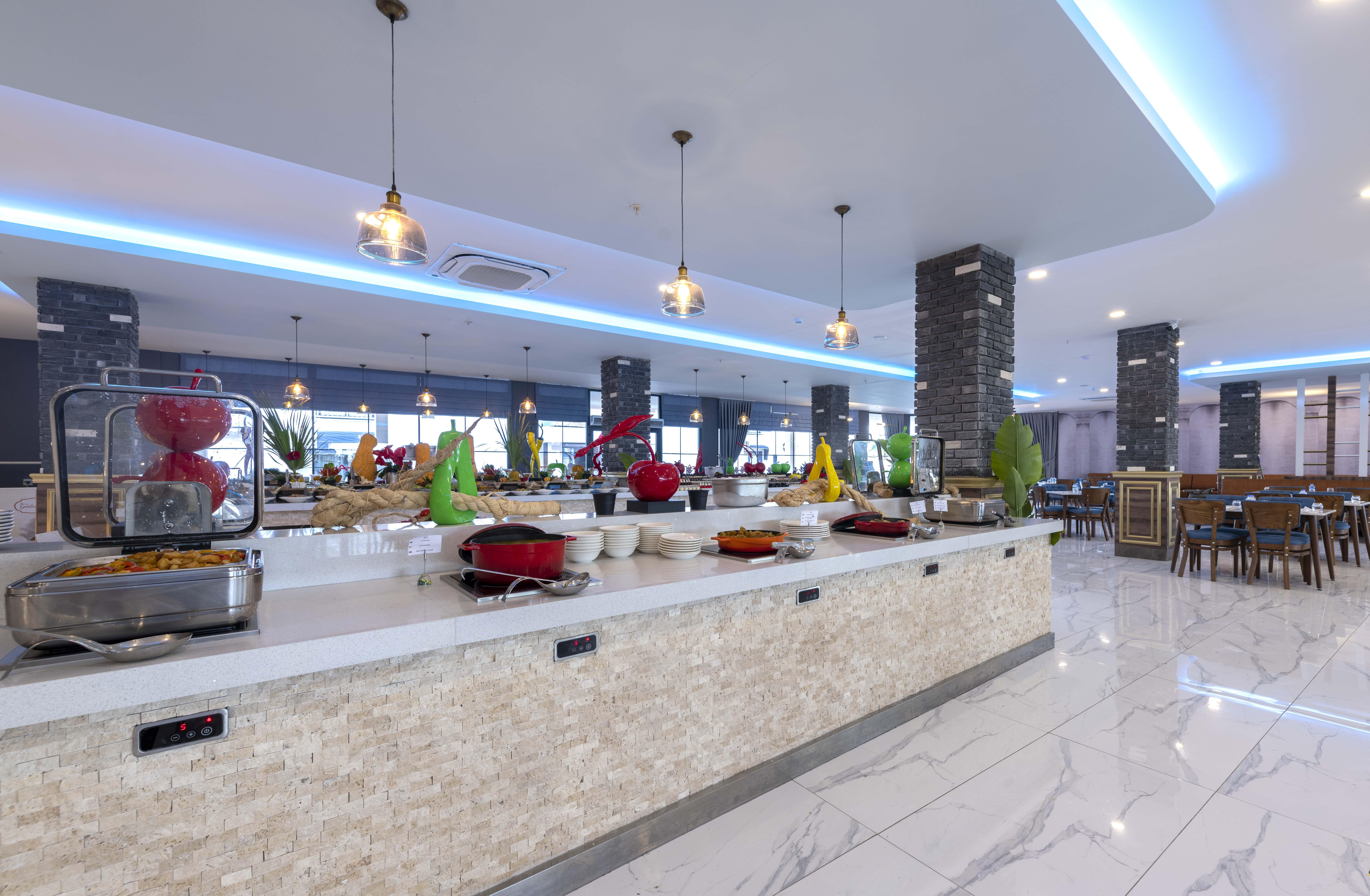 Hotel Royal Towers Lara à Antalya Extérieur photo